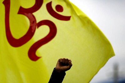Sale of 'Om' Inscribed Shoes Angers Hindus in Pakistan