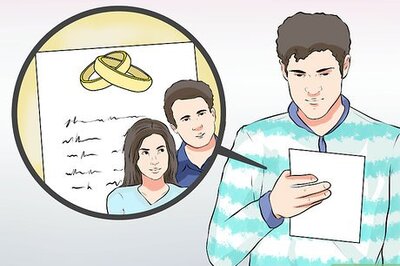 How to Know Who to Include in a Wedding Shower