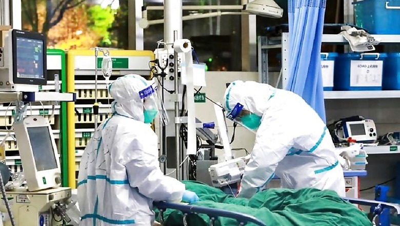 Hong Kong Medical Staff Strike for Third Day as Locally Transmitted Virus Cases Rise