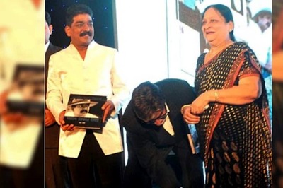 Nitin Desai Passes Away: When Amitabh Bachchan Touched The Feet Of Iconic Art Director’s Mother