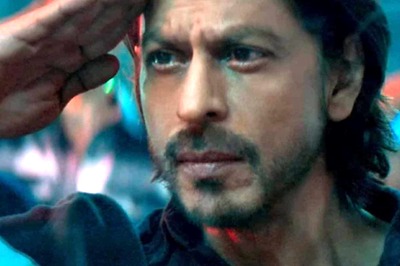 Pathaan Craze: Kids Visit Theatre for First Time Just To Watch SRK on Big Screen, Vlogger Shares Clip