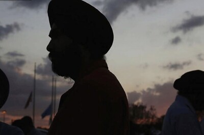 Sikh Cabbie Assaulted, Turban Snatched by Drunk Passengers in US