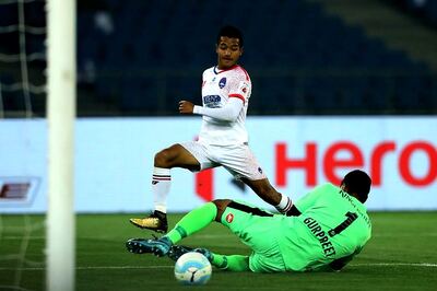ISL: Jamshedpur Seek Winning Momentum Against Resurgent Delhi Dynamos