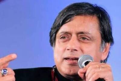 Shashi Tharoor Says Repelled by Those 'Witch-hunting' Shah Rukh Over Son's Arrest