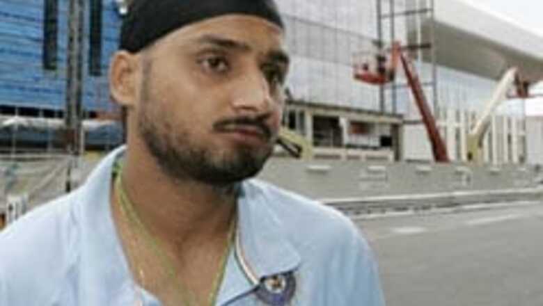 Team management sees red over Bhajji report