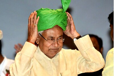 RJD Leader Takes Poetic Jibe at CM Over Encephalitis Toll; Nitish Points Out Verse's Congress Connect