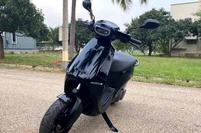 Ola Electric Bags Best-Selling Electric Two-Wheeler Maker Spot in April, Sells 12,689 Units
