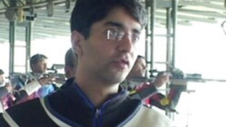 Abhinav wins gold, Olympic quota