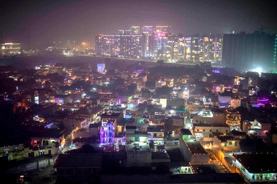 Delhi Air Quality Plunges to ‘Severe’ Category, Cracker Ban Goes Up in Smoke on Diwali Despite Pandemic Fears