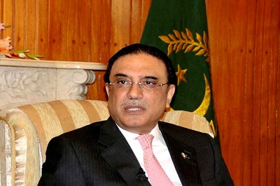 Pakistan Ex-president Asif Zardari Faces Travel Ban Over Money Laundering Charges