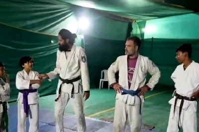 'Bharat Dojo Yatra Coming Soon’: Rahul Gandhi Performs Martial Arts’ Moves With Children | Watch