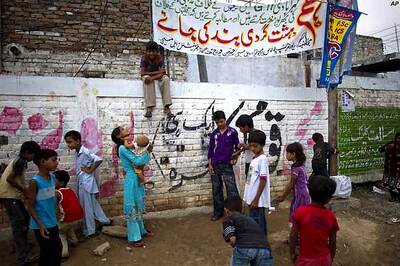 Christian girl still in jail despite furore in Pak