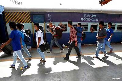 Northeast exodus comes down, no trains deployed