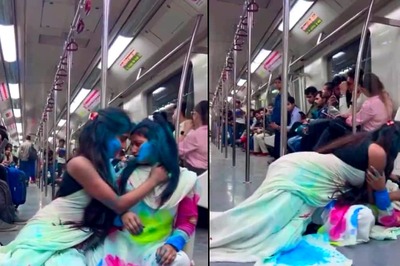 DMRC Takes Note of Holi Girls' Video Inside Coach
