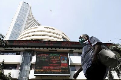 Sensex Slumps 674 Points, Nifty Drops Below 8,100 Amid COVID-19 Pandemic