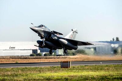 3 Rafale Jets from France Will Arrive in Gujarat Today, Mid-air Refuelling to be Done by UAE Air Force