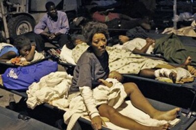 Haiti in ruins, gang of robbers prey on survivors