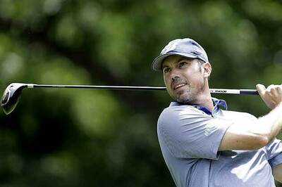 Matt Kuchar stays in lead at Colonial on a busy Saturday