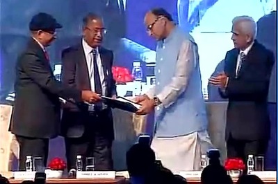 FMC merges with Sebi; Jaitley rings bell to solemnise amalgamation