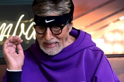 Amitabh Bachchan Wows Internet As He Aces 'The Punjaabban Song' Hook Step; Varun Dhawan Reacts