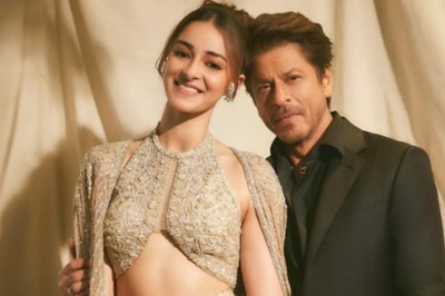 Ananya Panday Poses With ‘King’ Shah Rukh Khan At IIFA 2024; Suhana Khan Reacts