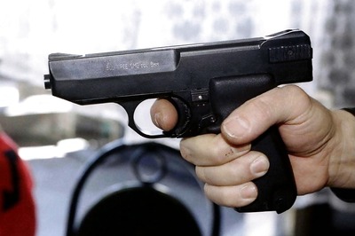Two Shopkeepers Shot At by Customer After Argument Over Exchanging Toy in Delhi