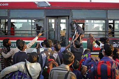 Karnataka to Charge One-way Bus Fare For Ferrying Migrant Workers