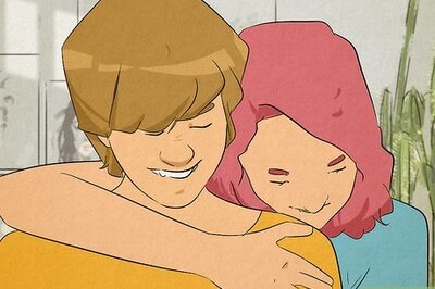 20+ Ways to Tell If Someone Sincerely Loves You (Whether or Not They Say It)