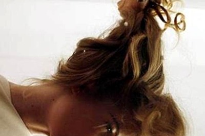 US student punished for growing hair for charity