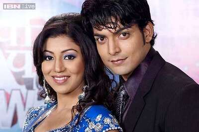 TV star Gurmeet Choudhary promises wife Debina cameo in all his films
