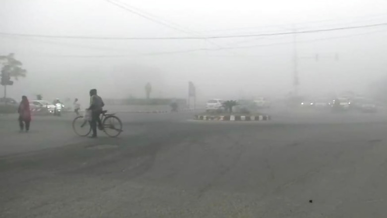 Over 46 Flights Diverted, 17 Trains Delayed After Dense Fog Engulfs Delhi