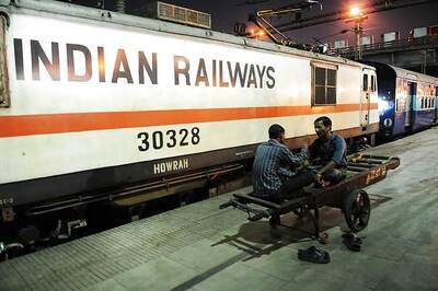 Railways to Install GPS Devices on 2,700 Electric Locomotives