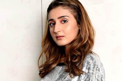 Singer Dhvani Bhanushali Donates Rs 50,000 for Daily Wage Earners Amid Coronavirus Crisis