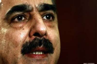 Pak blinks but does not give in to India's demands