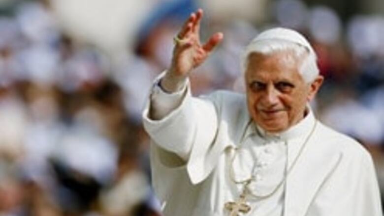 Clerics accept Pope's apology