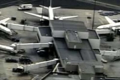 Airlines plan low-cost global network