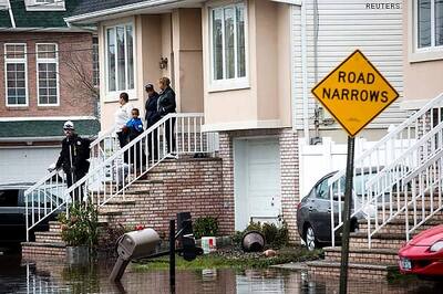 Superstorm Sandy: US crawls back to normalcy