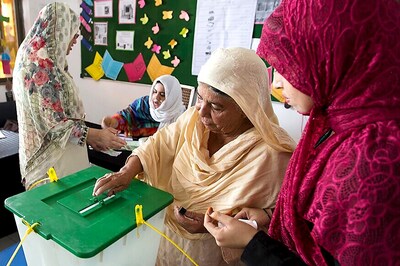 Restaurants in Pakistan Offer Free Food Deals to Motivate People to Vote
