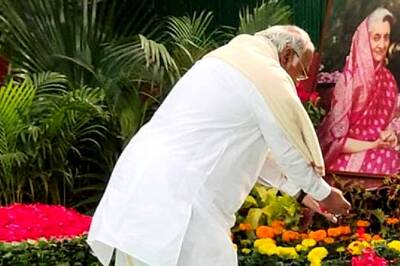 Congress Pays Tributes to Indira Gandhi on Death Anniversary