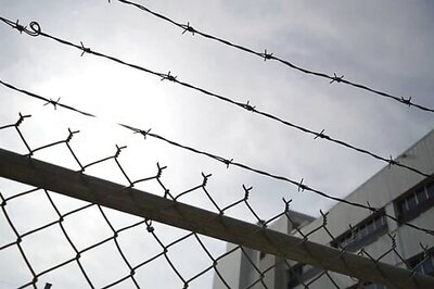 Prison Break: 650 Inmates Remain at Large After Rioting Breaks out in Indonesian Jail