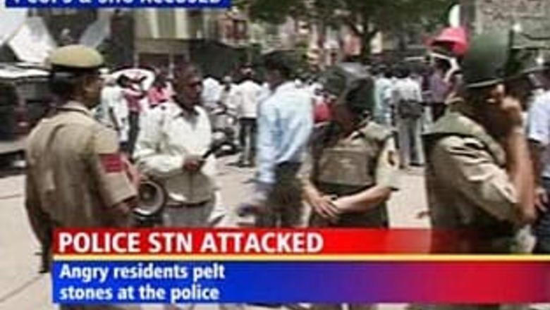 Mob fury after Delhi woman alleges rape by cops