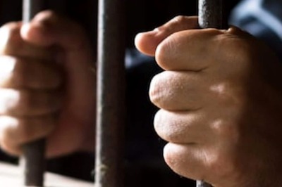 Karnataka: Youths Flash Weapons On Remix of Akbaruddin Owaisi's Provocative Speech, 19 Held