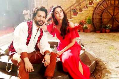 Alia Bhatt, Varun Dhawan Spread Message of Cleanliness