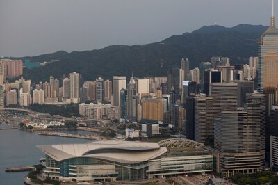 Hong Kong Should Allow Free Travel to Retain Financial Hub Status: Report