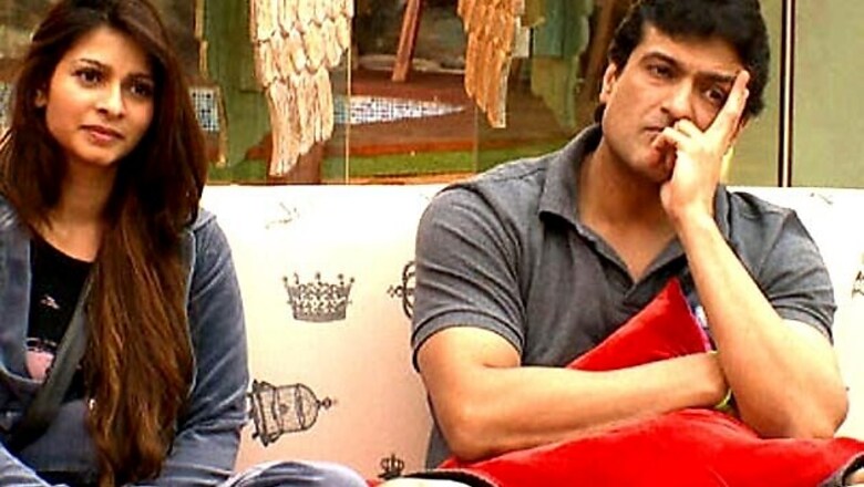 Bigg Boss 7: Keep away from Ajaz, Armaan tells Tanishaa