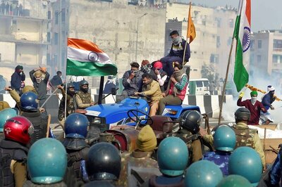 R-Day Violence: Protesters Snatched Magazines from Constables, Robbed Anti-riot Gears, Says FIR