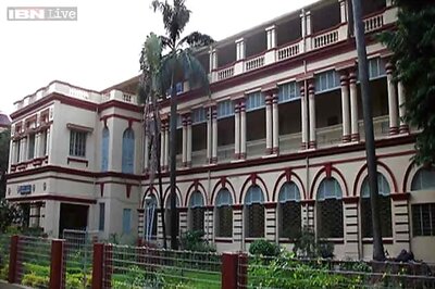 West Bengal: Jadavpur University student molested in boys hostel