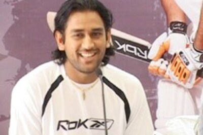 Gilchrist, Dhoni top wish-lists for IPL 'auction'