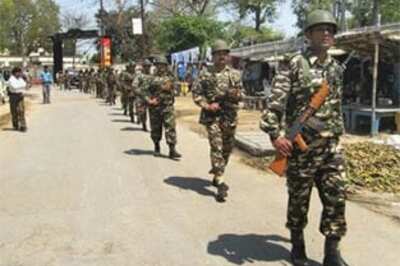 Arrest those having non-bailable warrants: EC