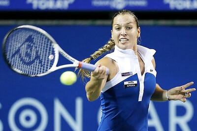 Cibulkova advances to 2nd round at Kremlin Cup